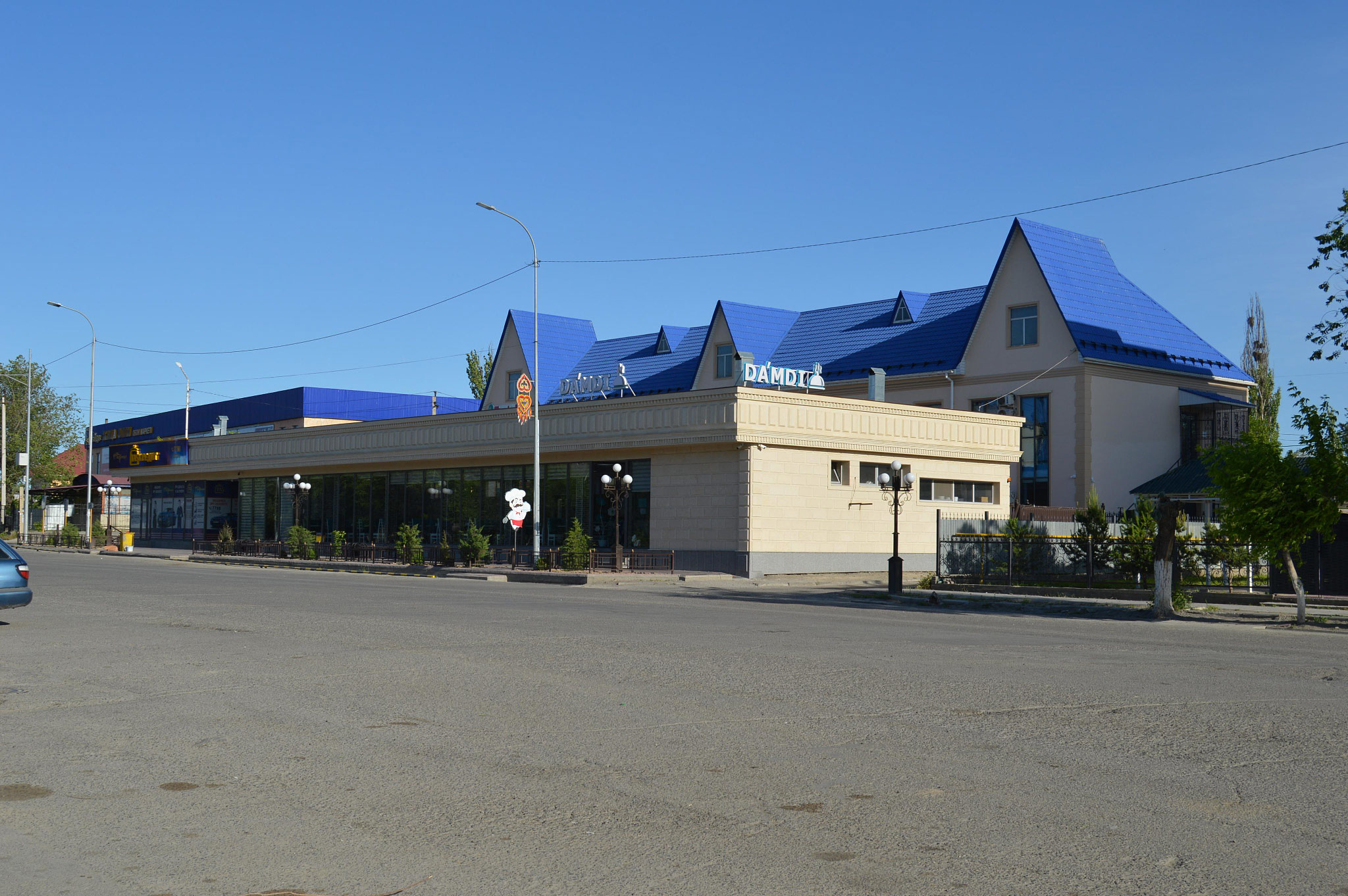 Turkistan (Түркістан, Туркестан)